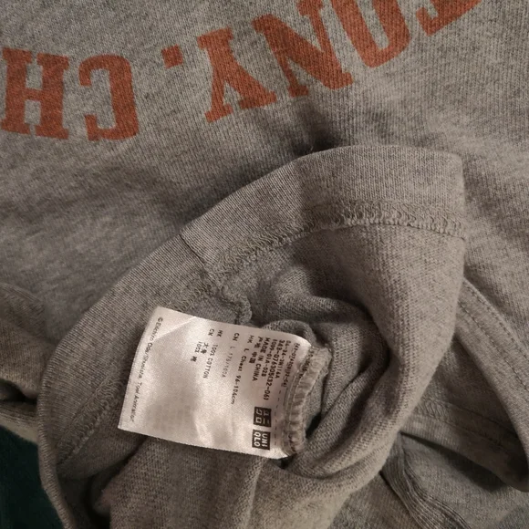 One Piece x Uniqlo 3/4 Sleeve Sweatshirt - Picture 4 of 4